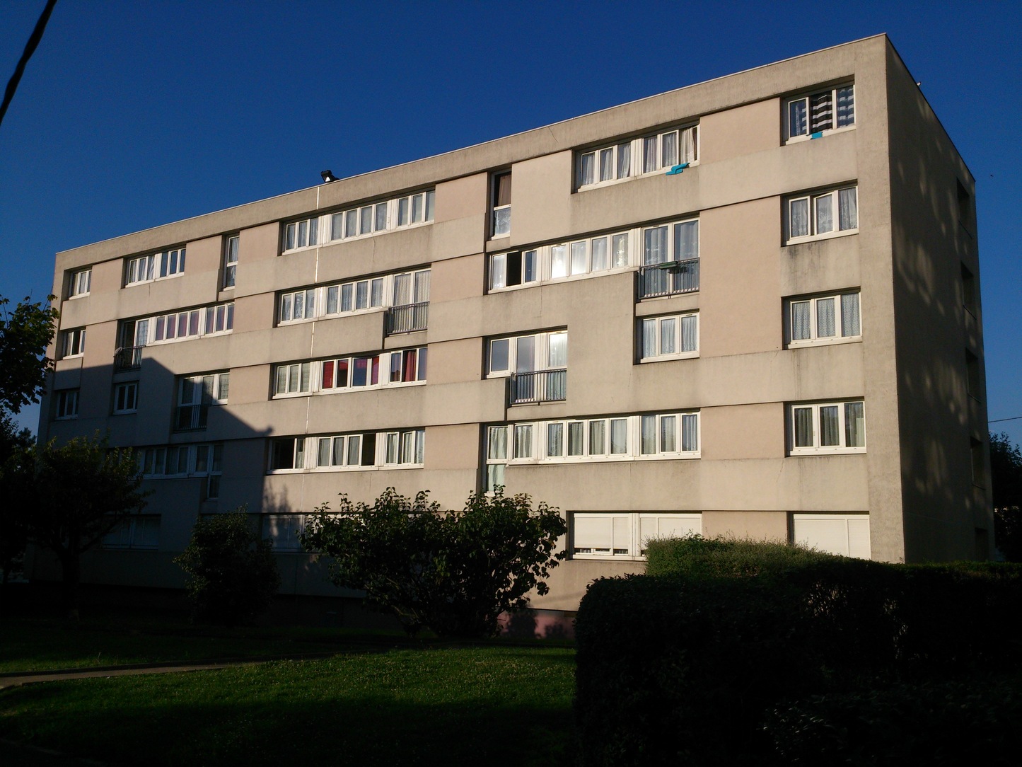 78 Rue Des Côtes D'auty 92700 Colombes